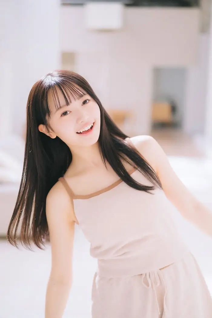 메이 하나다 위클리 플레이보이 플러스