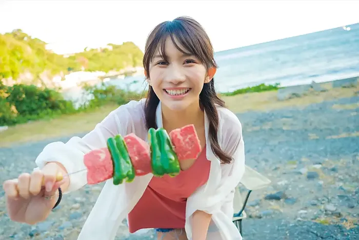 코토이 아리사 사진집 『코토이에게 사랑과 진홍과 새벽의 완전판』 Set.01