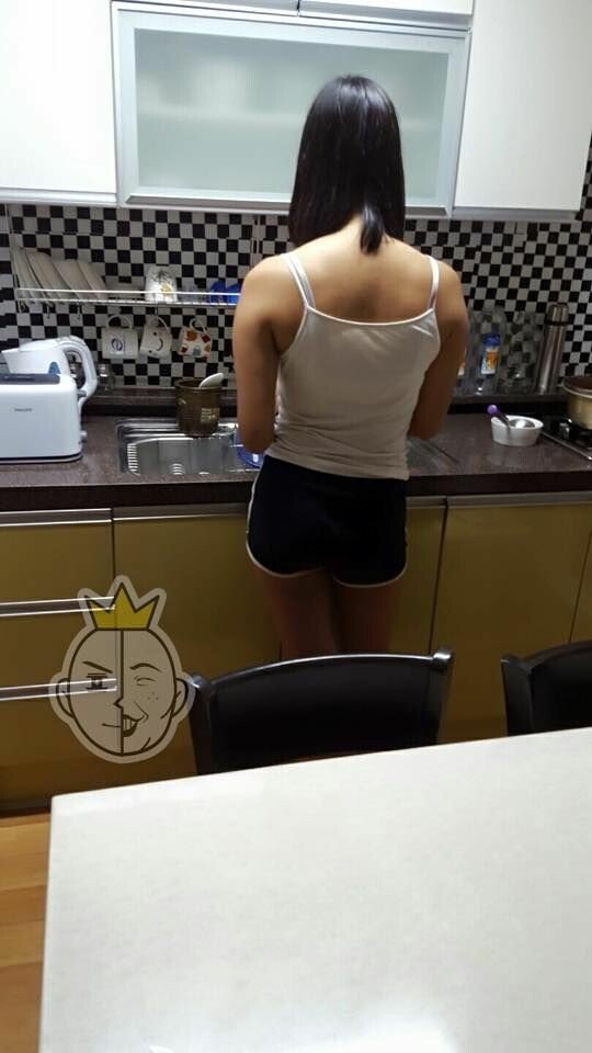 Internet_20250618_080816_1.jpeg 여자 고등학생의 숨막히는 뒷태 .jpg