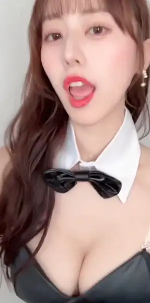 야짤 역사상 역대급 바니걸 발견