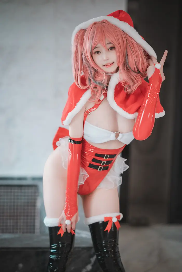Bambi 밤비, DJAWA ‘Santa Gir in the Summer’ Set.01