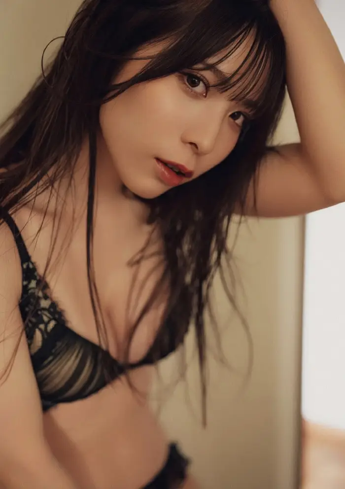 스즈나 사에, 디지털 사진집 원더 퍼 블리싱 하우t.02