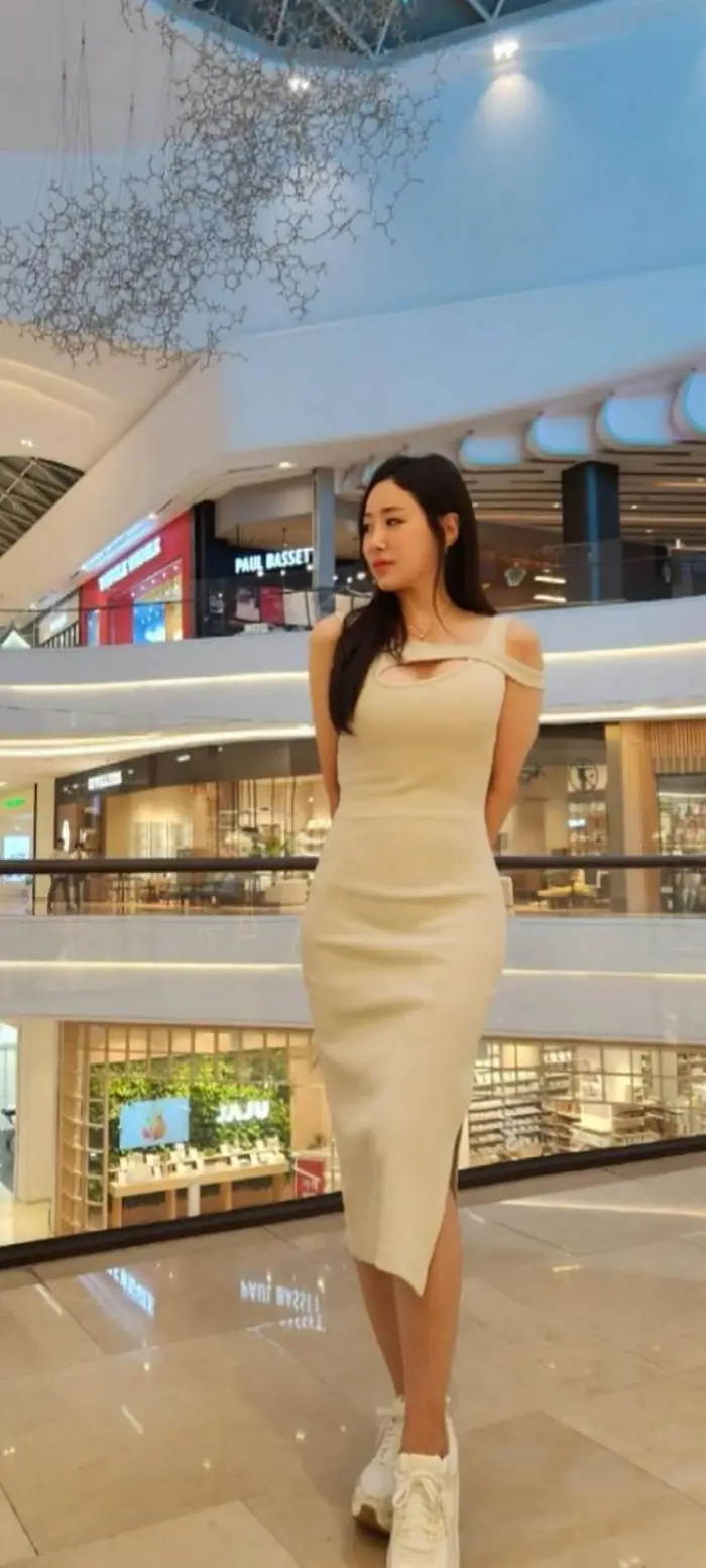 위드로즈 김매력