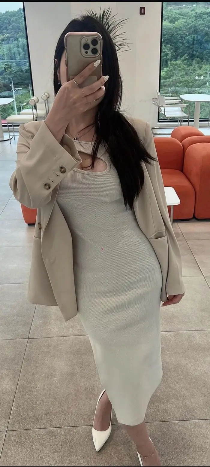 위드로즈 김매력