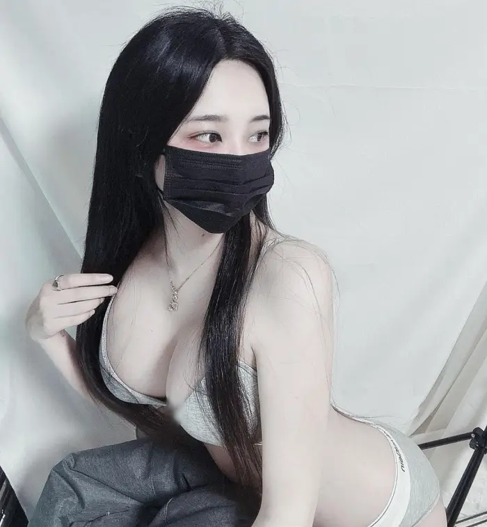 김젤리의 아찔한