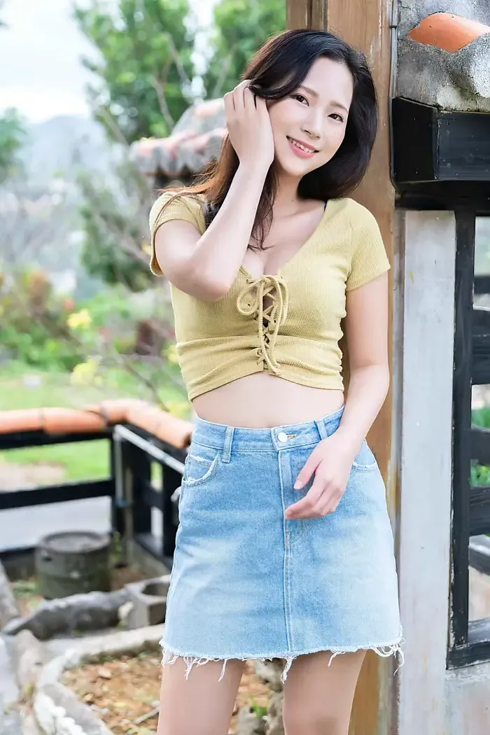 마치야마 미호 (街山みほ), 아이돌포스트 사진집 「반짝이는 코네키노」 Set.06