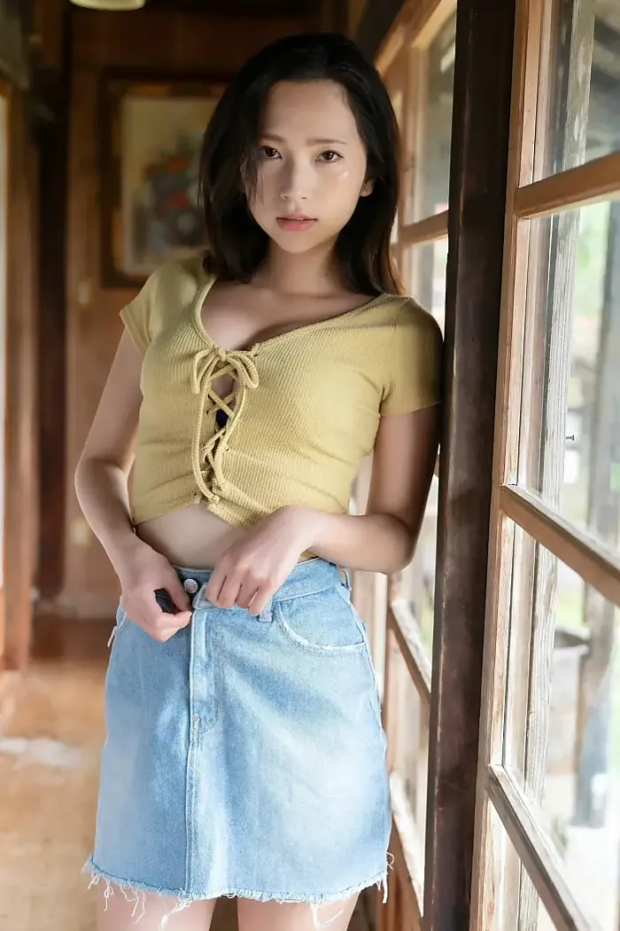 마치야마 미호 (街山みほ), 아이돌포스트 사진집 「반짝이는 코네키노」 Set.07