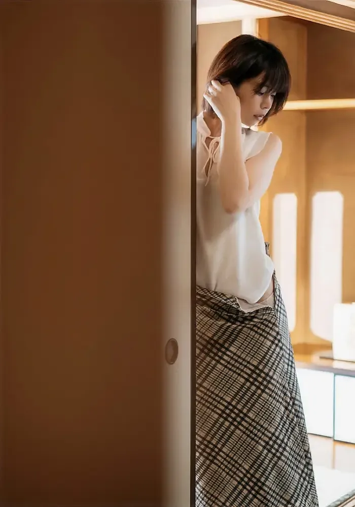 츠구 마나카 (真中つぐ), 사진집 《연애 정서》 Set.01