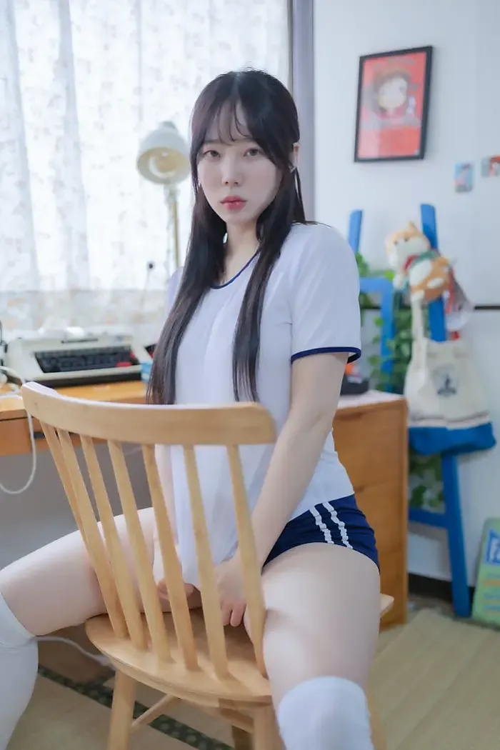 Myua 뮤아, Photobook ‘School Uniform’ Set.02