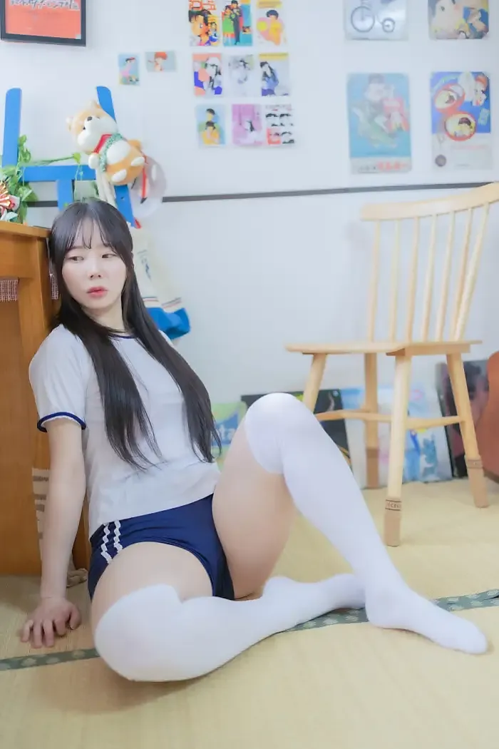 Myua 뮤아, Photobook ‘School Uniform’ Set.02