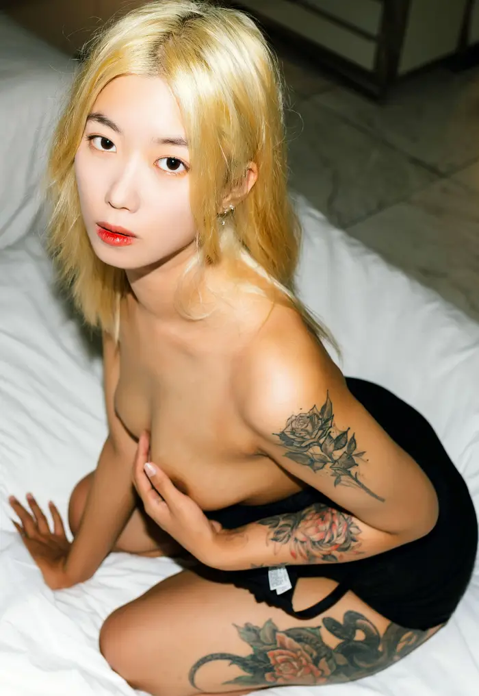 설아, 달밤 스냅 ‘핫 데뷔’ 세트.01