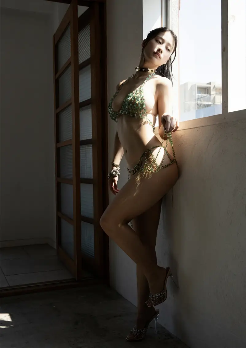 스미다 아야노(澄田綾乃), DOLCE 디지털 사진집 「절대적인 관계」 Set.02