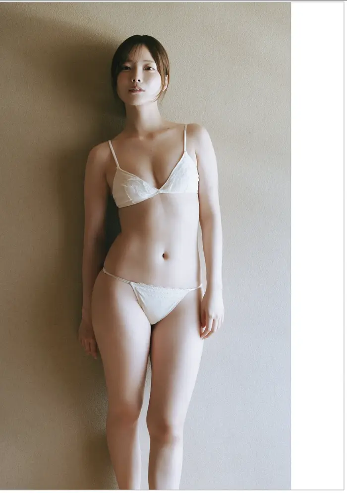 히메카 아라야 주간 플레이보이 2025년 42-43호