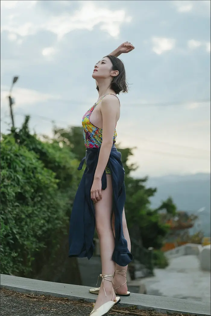 하라 미키에, No.344 2nd Week 「이국에서 다시, 너와.」 Set.01